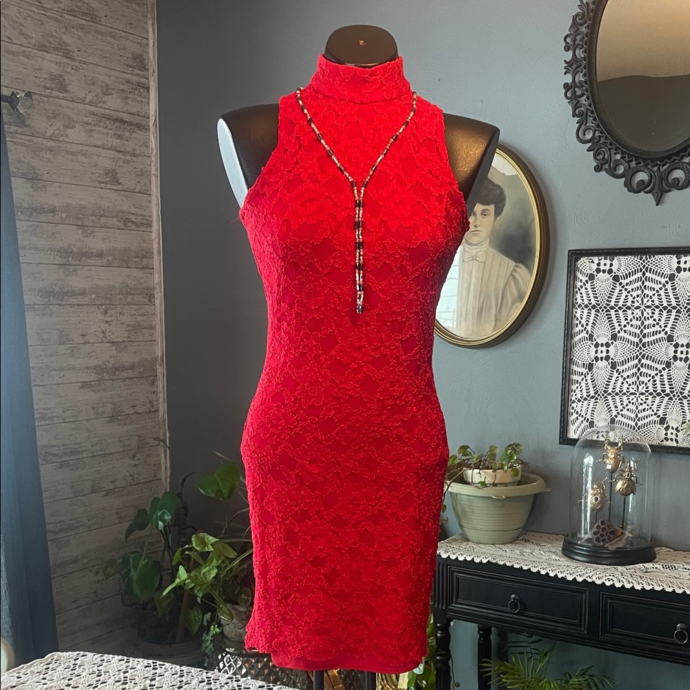 Roberta 80’s Vibrant Red Mini Dress. Vintage.